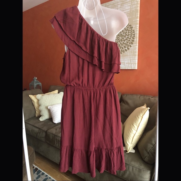 One Shoulder Ruffle Dress - Picture 2 of 3